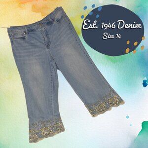Est. 1946 Denim Size 14 Hi-Rise Embroidered Lace Hem Capri Crop Jeans